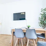 Superior 2Br Apartment - Perfect For Longstays
